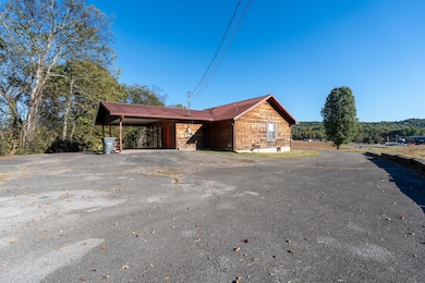 232 Highway 92 S, Dandridge, TN 37725 - photo 4