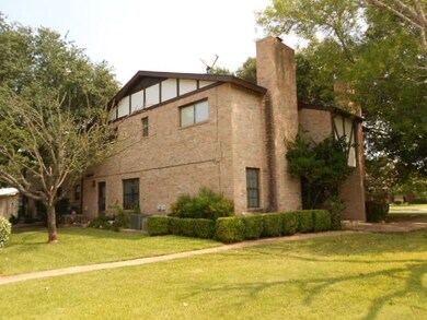 107 Frederick Rd, Fredericksburg, TX 78624 - photo 4