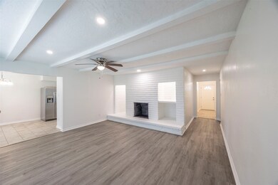 16743 David Glen Dr, Friendswood, TX 77546 - photo 3