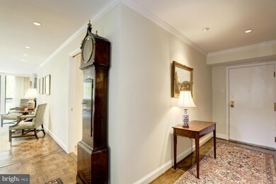 4978 Sentinel Dr unit 12403, Bethesda, MD 20816 - photo 3