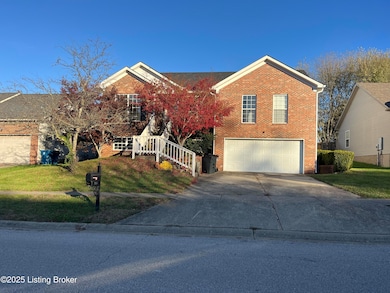 200 Woodfield Cir, Shelbyville, KY 40065 - photo 2