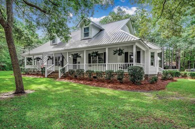 Farmhouse inspired home featuring a front yard, a 