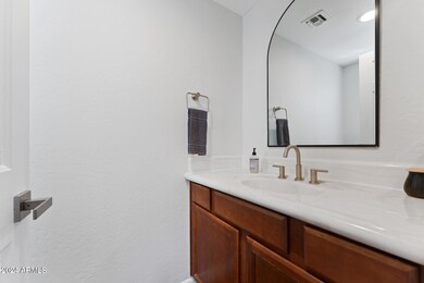 005-half-bath