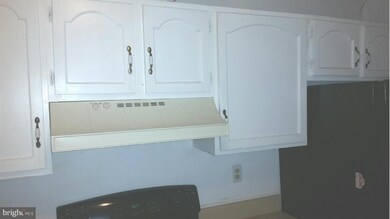 536 Peacock Dr, Hyattsville, MD 20785 - photo 4