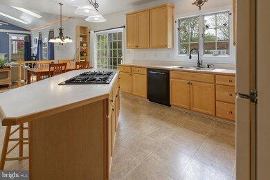 56 Broadacre Dr, Mount Laurel, NJ 08054 - photo 5