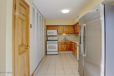 13-Kitchen