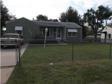 Street view of the home.