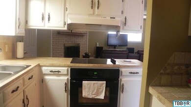 837 W 3rd St, Eddy, TX 76524 - photo 3