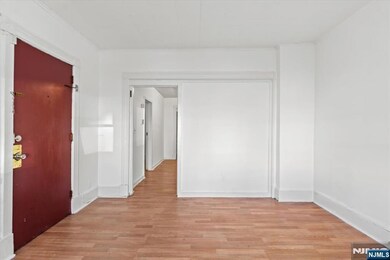 512 Union Ave unit 1, Paterson, NJ 07522 - photo 3