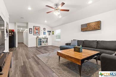 922 Industrial Ave unit B, Copperas Cove, TX 76522 - photo 2