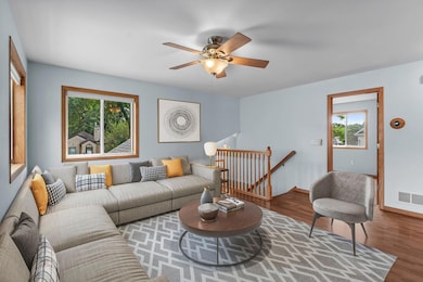 223 Hurley St E, West Saint Paul, MN 55118 - photo 2