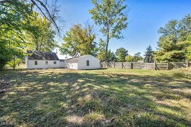 7325 Adkins Rd, Mentor, OH 44060 - photo 6