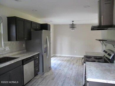 3001 Country Club Rd, Jacksonville, NC 28546 - photo 3