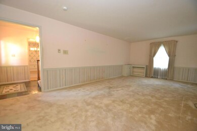 1023 W Areba Ave, Hershey, PA 17033 - photo 6