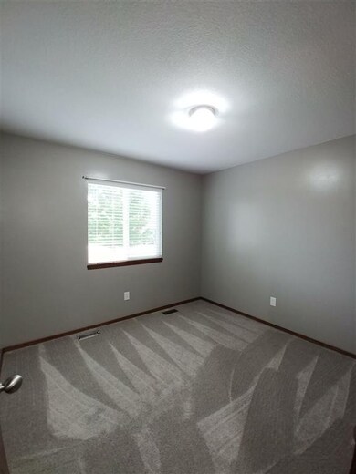 Approximate bedroom size 11 x 9.