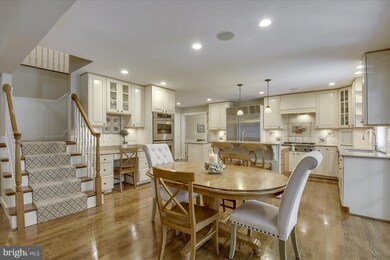 9904 Hall Rd, Potomac, MD 20854 - photo 4