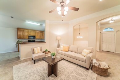 302 Waltzing Brook Ct, Weatherford, TX 76085 - photo 3