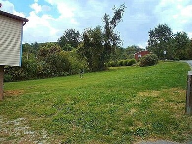 Big almost level lot!