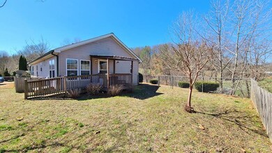 16 Addington Place, Franklin, NC 28734 - photo 3