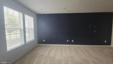 9072 Fox Stream Way, Upper Marlboro, MD 20772 - photo 6