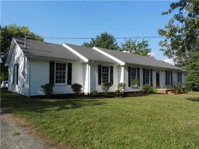 102 Hilltop Dr, Shelbyville, TN 37160 - photo 3