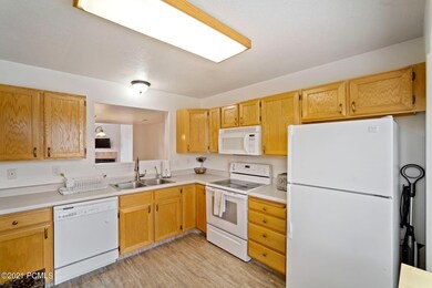 887 Zurich Ln, Midway, UT 84049 - photo 6