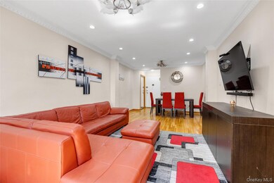 108-50 62nd Dr unit 3F, Forest Hills, NY 11375 - photo 2