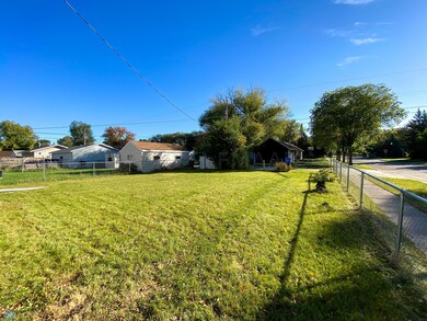 1601 11th St N, Fargo, ND 58102 - photo 4