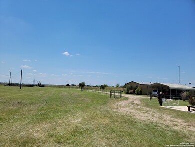 375 County Road 347, Hondo, TX 78861 - photo 4
