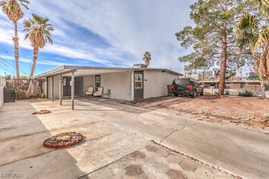 1563 Palma Vista Ave, Las Vegas, NV 89169 - photo 3