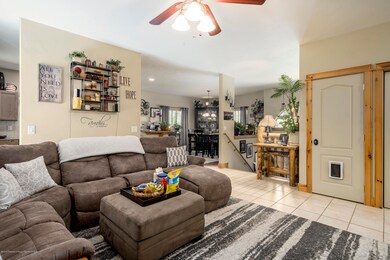 301 Something St_008