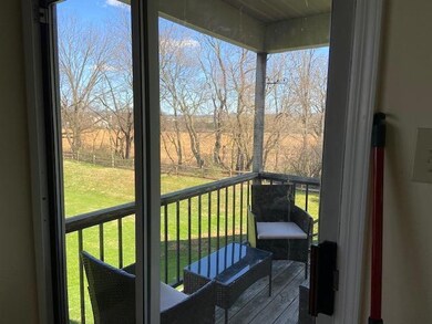 7359 Sauerkraut Ln unit C, Macungie, PA 18062 - photo 4