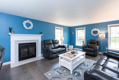 15 Kelly St, Nashua, NH 03062 - photo 5