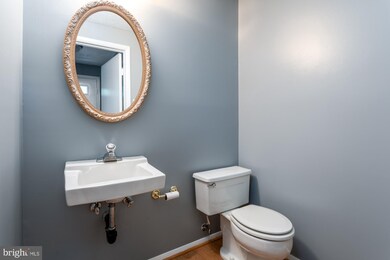 11523 Underoak Ct, Reston, VA 20191 - photo 5