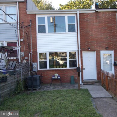 519 Carlsbad Ct, Halethorpe, MD 21227 - photo 2