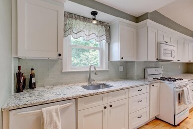 61 Dunstable Rd unit A, North Chelmsford, MA 01863 - photo 7