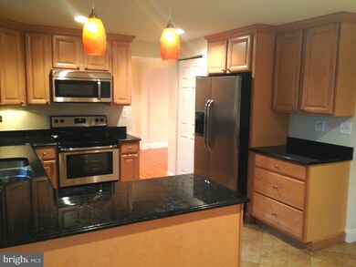 8467 Kings Meade Way, Columbia, MD 21046 - photo 3