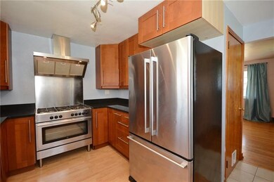 Huge stove & fridge stays!