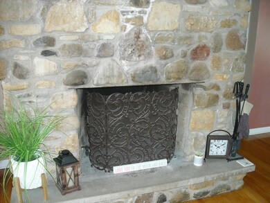 1868 Robert Ct unit 1, Aurora, IL 60506 - photo 3