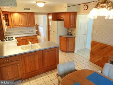 1375 Mill Creek Rd, Southampton, PA 18966 - photo 5