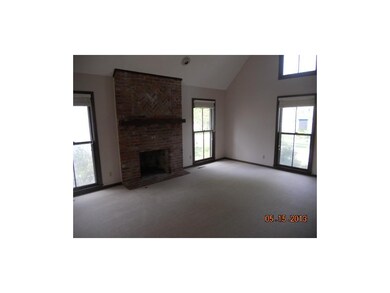 8932 Alden St, Lenexa, KS 66215 - photo 6