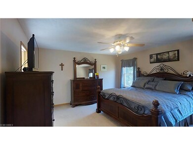 2160 Kimberly Ct, Wickliffe, OH 44092 - photo 3