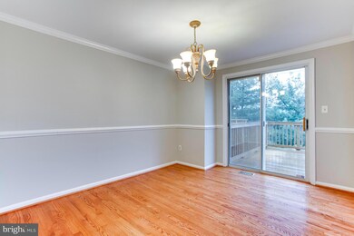 13825 Laura Ratcliff Ct, Centreville, VA 20121 - photo 5