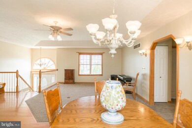 204 Trefoil Ct, Winchester, VA 22602 - photo 5
