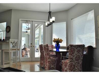 Kitchen dining area