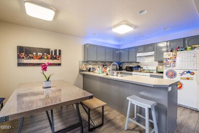 687 SE Quay Ave, Lincoln City, OR 97367 - photo 5