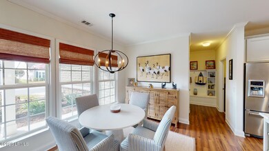 6. Foyer to Breakfast Area