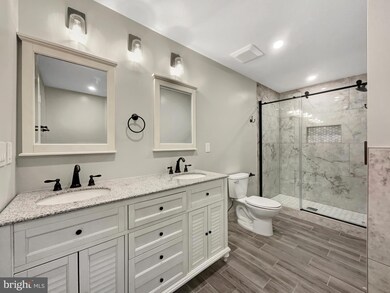 11791 Great Owl Cir, Reston, VA 20194 - photo 7