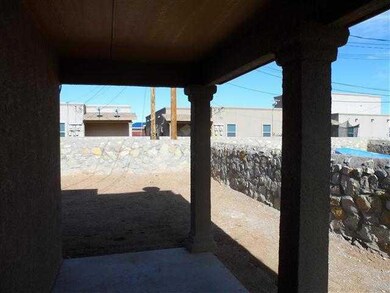 5733 Manila Dr, El Paso, TX 79924 - photo 7