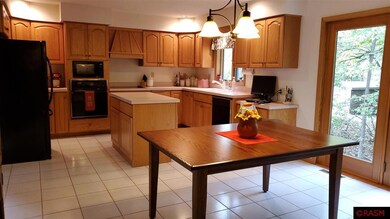 26 26 Jonathon Dr, New Ulm, MN 56073 - photo 5